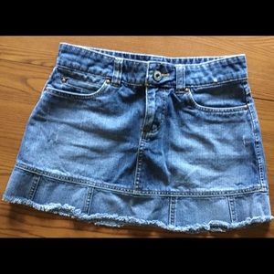 Old Navy. Size 2. Denim skirt
